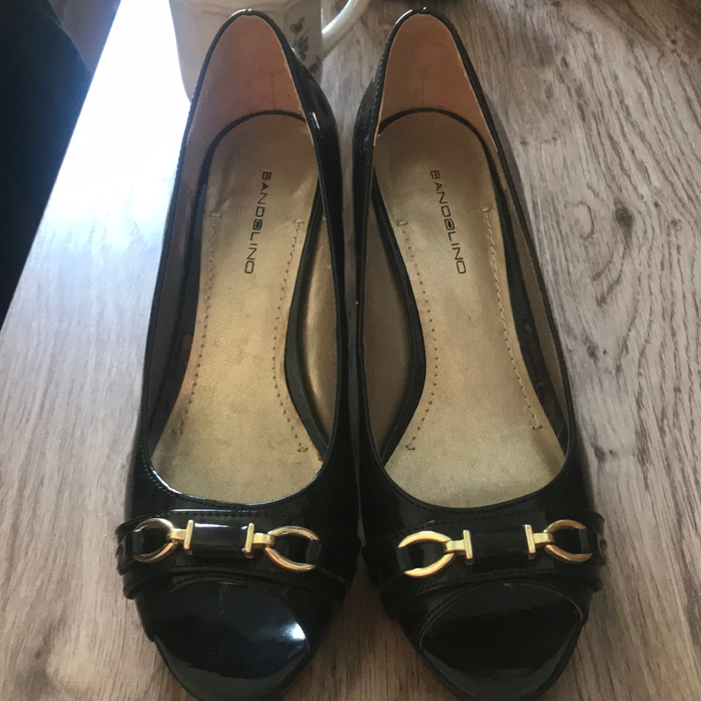 Bandolino Black Pumps